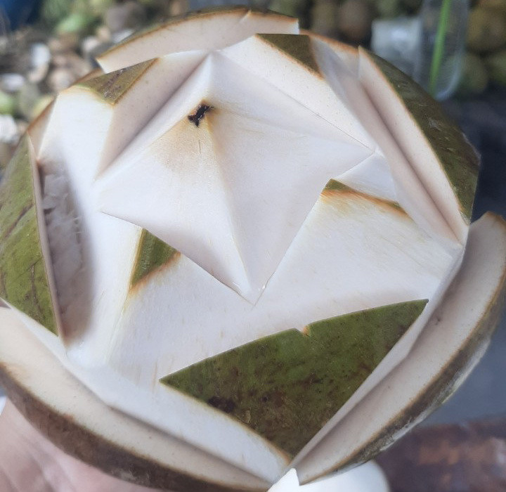 Doc la choi Tet: dua 