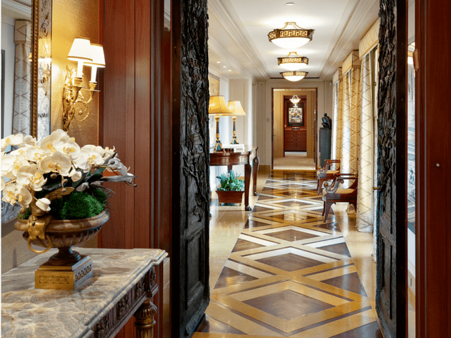 Kimmel kiếm được nhiều tiền trong lĩnh vực bán lẻ khi thành lập Jones Group, một công ty may mặc, tiếp tục bán các thương hiệu bao gồm Stuart Weitzman và Nine West.