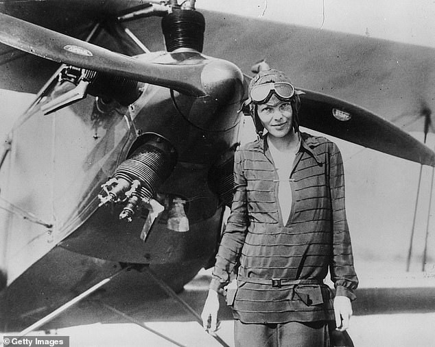 Nữ phi công Amelia Earhart cùng máy bay mất tích bí ẩn năm 1937 đến nay vẫn là một trong những câu hỏi khó giải nhất thế giới. Phi công huyền thoại này biến mất khi đang thực hiện chuyến hành trình vòng quanh thế giới.