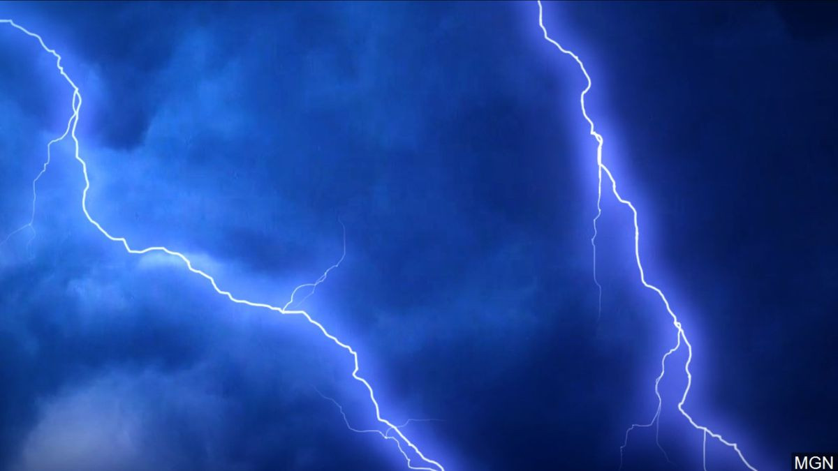 Những tưởng sau khi qua đời ông Summerford sẽ được yên nghỉ nhưng không phải vậy. Vào một đêm mùa xuân năm 1936, một cơn bão kinh hoàng ập đến và tia sét đánh trúng ngôi mộ của ông. Sự việc này khiến nơi an nghỉ của ông Summerford bị hư hại nặng.