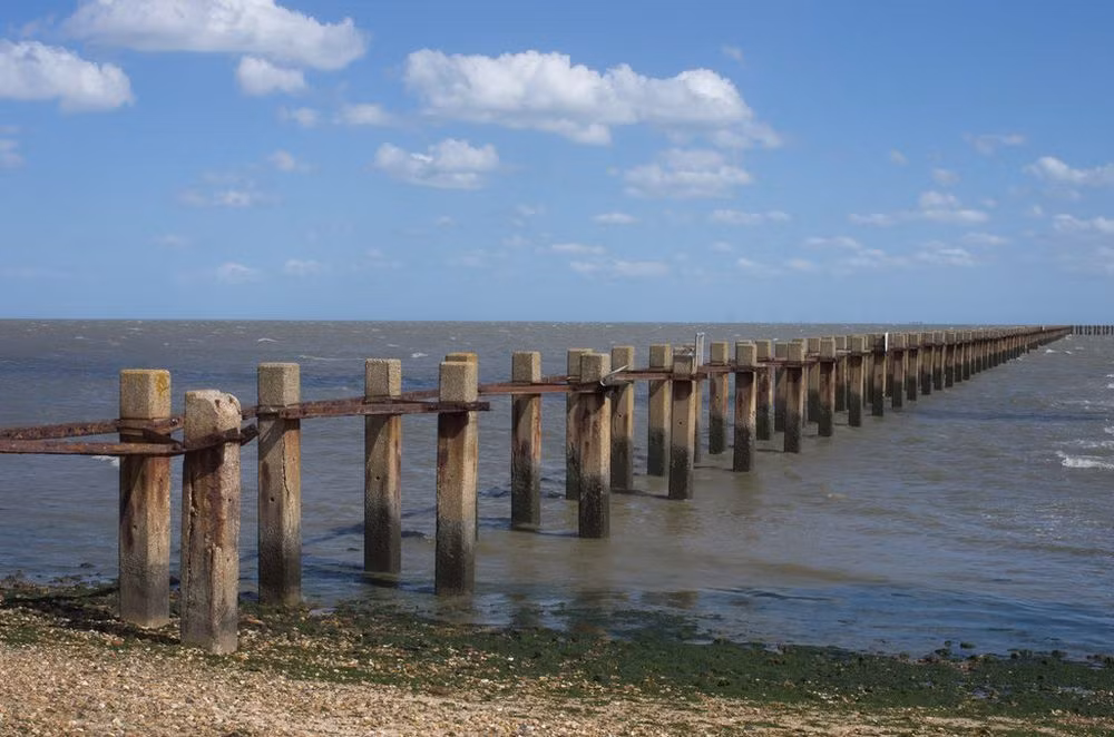 Hoạt động thương mại của Anh bị thiệt hại lớn về kinh tế. Vì vậy, giới chức Anh triển khai các kế hoạch đối phó quân Đức.