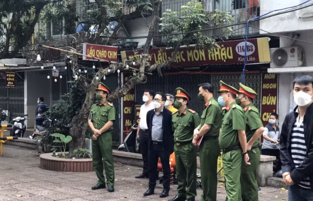 Hiện, nguyên nhân vụ cháy nhà ở Hà Nội khiến 5 người tử vong đang được cơ quan chức năng điều tra, làm rõ.