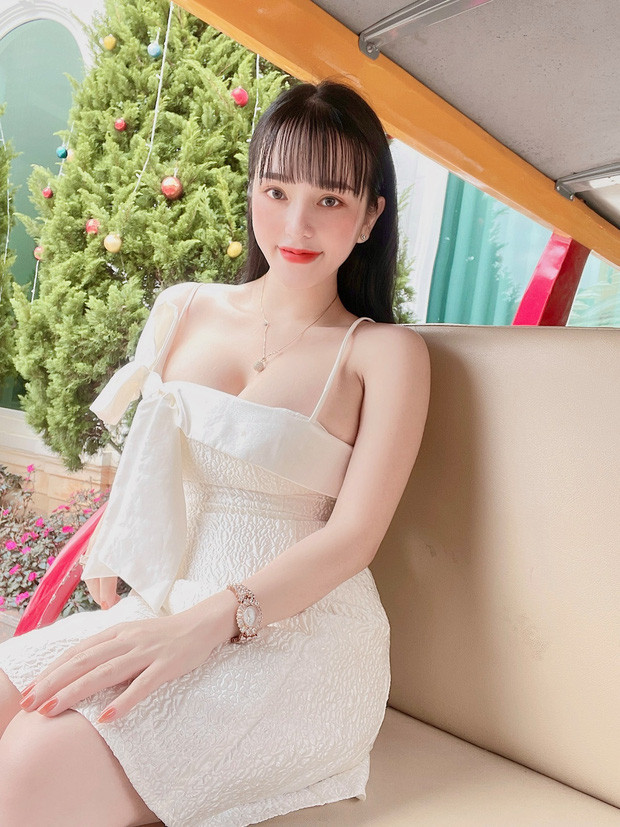  Hot girl cầm đầu đường dây ma túy Quảng Trị - Đà Nẵng: Ngày 26/9/2021, TAND TP Đà Nẵng đã tuyên phạt Trương Thị Kiều Trang (22 tuổi, ở Quảng Trị) mức án chung thân với tội danh "buôn bán trái phép chất ma túy". 