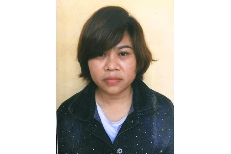  'Nữ quái' thuê nhiều xe ô tô rồi chiếm đoạt hơn 1,5 tỷ đồng: Lê Thị Tuyên (SN 1983, trú huyện Hải Hà, Quảng Ninh) thuê 3 xe ô tô ở TP Hạ Long rồi đi tới nhiều tỉnh thành khác để cầm cố lấy tiền, đến hạn trả xe, Tuyên mất liên lạc rồi bỏ trốn. 3 ô tô Tuyên thuê vào thời điểm tháng 5/2021 được định giá hơn 1,5 tỷ đồng. Ngày 21/4, Công an tỉnh Quảng Ninh đề nghị truy tố Lê Thị Tuyên về hành vi lừa đảo chiếm đoạt tài sản. 