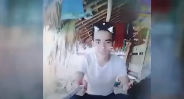 Mất rất nhiều công sức, trinh sát nắm được thông tin, anh có một người bạn tên là Dư, quê ở Hà Giang. Phối hợp với Công an tỉnh Hà Giang, các trinh sát xác định nghi can chính là Lương Văn Dư (SN 1998, dân tộc Tày, trú tại xã Ngọc Minh, huyện Vị Xuyên, Hà Giang).