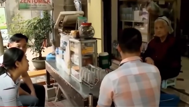 Tiền hành trưng cầu giám định từ Viện Khoa học hình sự, Công an tỉnh Vĩnh Phúc xác định, nạn nhân đã chết trước đó 2 tháng và đó chính là anh Hòa. Giải thích về việc vì sao xác chết của anh Hòa nằm trong nhà hơn 2 tháng mới có người phát hiện, người dân xung quanh cho biết, khi thấy mùi hôi nồng nặc, mọi người cứ đoán là xác chuột chết hoặc mùi phân bò trong khu chăn nuôi gần đó. Ít ngày sau, mùi hôi cũng hết nên không ai nghi ngờ gì.