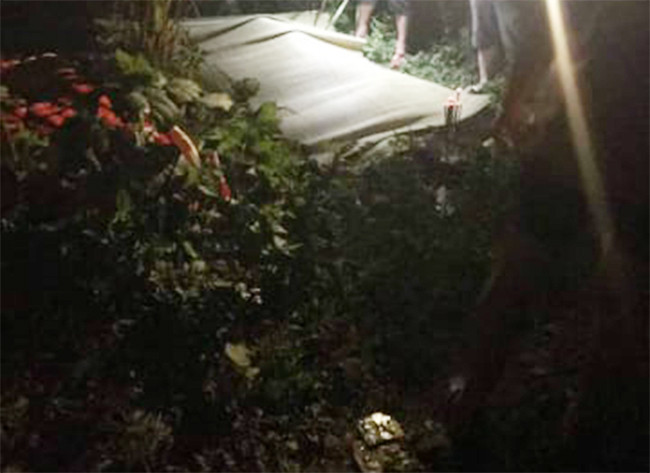 Trước đó sau khi nghỉ học nhóm học sinh gồm 10 em có đi tắm tại suối Bắc Sum, thuộc thôn Bắc Sum. Trong số đó, một số em không biết bơi thì đi chơi dọc bờ suối, số biết bơi thì tắm ở suối nên không cùng nhau về. Sau khi về phòng mới phát hiện em D. mất tích và báo cáo cơ quan chức năng. Hiện, vụ đi tắm suối, nam sinh sinh lớp 8 chết đuối đang được cơ quan chức năng điều tra, làm rõ.