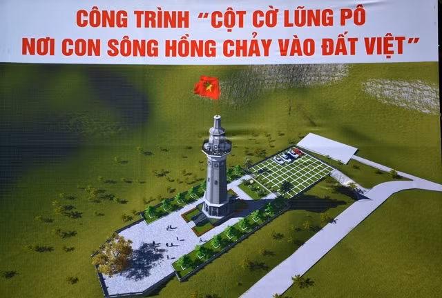 Xay cot co To quoc o Lung Po - Noi song Hong chay vao dat Viet