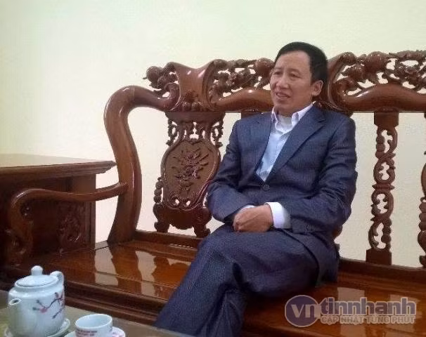 Thanh Hoa: Hieu truong mat lai dam can bo xa tu vong-Hinh-2