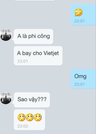 Toàn bộ đoạn hội thoại mà chàng phi công “dỏm” tán gái đã bị cô bạn gái chia sẻ trên mạng xã hội. Trong những đoạn chat, anh chàng này luôn cố ý sử dụng nhiều lời lẽ ngọt ngào, xưng hô vợ chồng mặc dù chỉ mới nói chuyện với cô bạn kia được đôi ba lần.