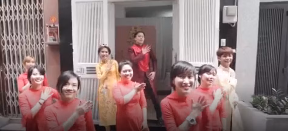 Không ít cô gái ghen tỵ và ao ước có được màn đón dâu đặc biệt có một không hai như thế này.