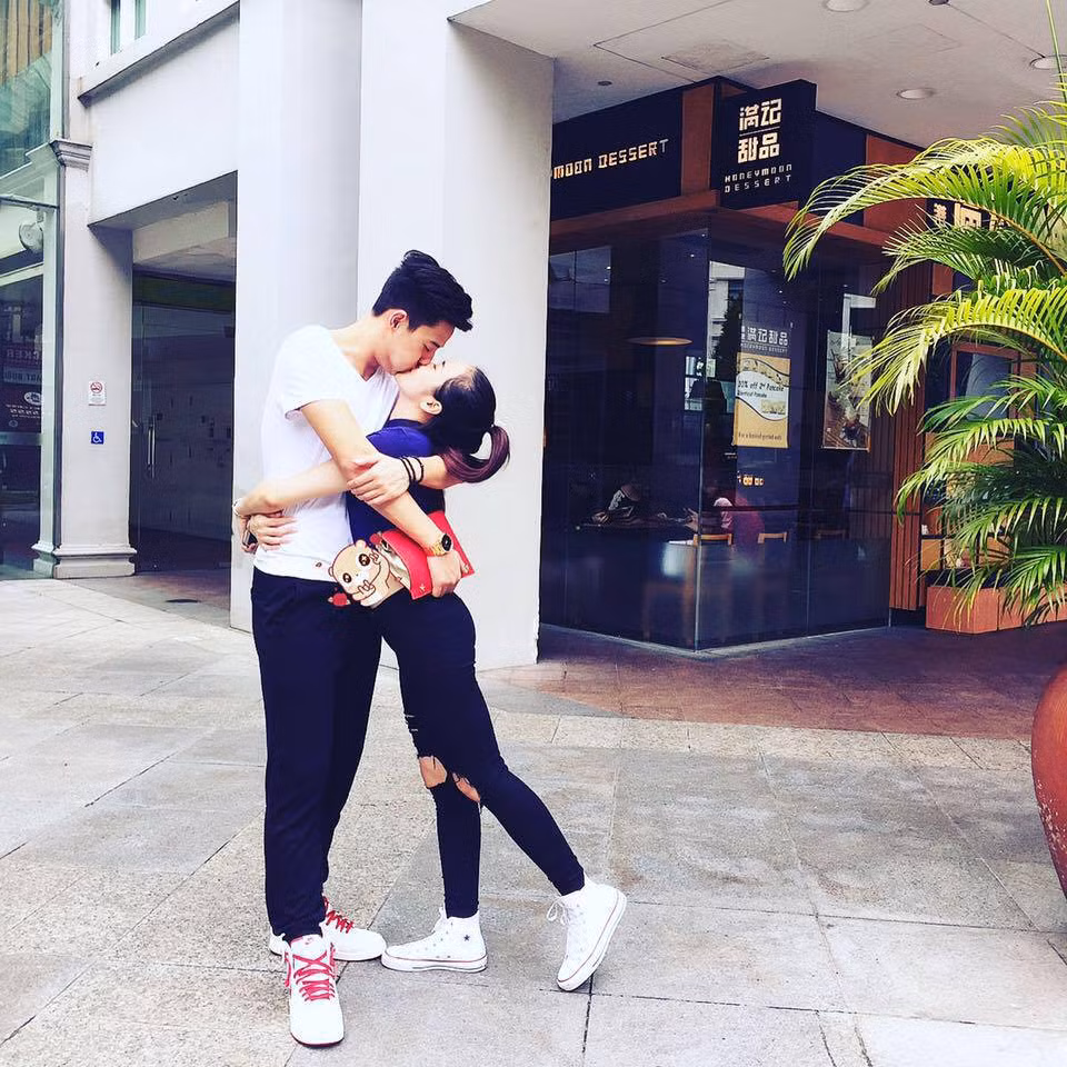 Dù chiều cao khá khiêm tốn so với bạn trai nhưng Ánh Nhi và Hồng Nam được khen ngợi là rất đẹp đôi kể cả về ngoại hình lẫn tài năng, học thức. Cũng như nhiều cặp đôi khác, mặc dù lịch trình thi đấu và tập luyện bận rộn, soái ca cầu lông vẫn cố gắng dành thời gian cho người yêu.