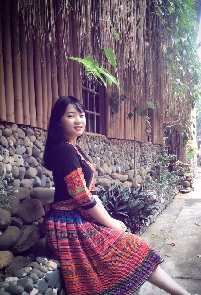 Mong muốn của Diệu Linh trong thời gian tới là có thể trở thành một kiến trúc sư giỏi, lĩnh vực mà Diệu Linh hướng tới đó là thiết kế nội thất - một ngành nghề đang khá hot hiện nay nhưng lại có độ khó khá cao. Chính vì thế, cô bạn 9X đang cố gắng nỗ lực học tập, phấn đầu hàng ngày, tích cực học hỏi, tích lũy kinh nghiệm để sớm có được bước tiến dài trong sự nghiệp học tập và công việc sau này.