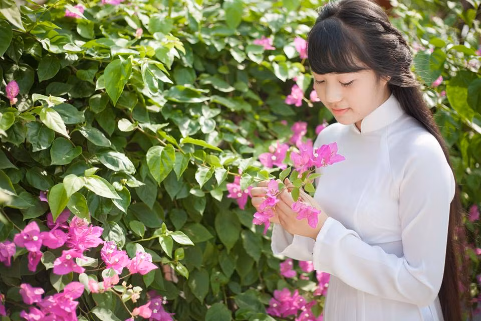 Được biết, theo nghề kiến trúc là đam mê, ước mơ của Diệu Linh từ lâu. Dù hiện tại đã là sinh viên trường Đại học Kiến trúc Hà Nội nhưng Diệu Linh cũng đã từng trải qua một vài lần thất bại trên con đường chạm tới ước mơ của mình. Từng thi trượt đại học, phải đi học "tạm" ngành thiết kế đồ họa và cảm thấy không phù hợp với bản thân... nhưng chính những khoảng thời gian đó đã giúp Diệu Linh có thêm quyết tâm, nỗ lực để thi đỗ và học đúng chuyên ngành yêu thích.