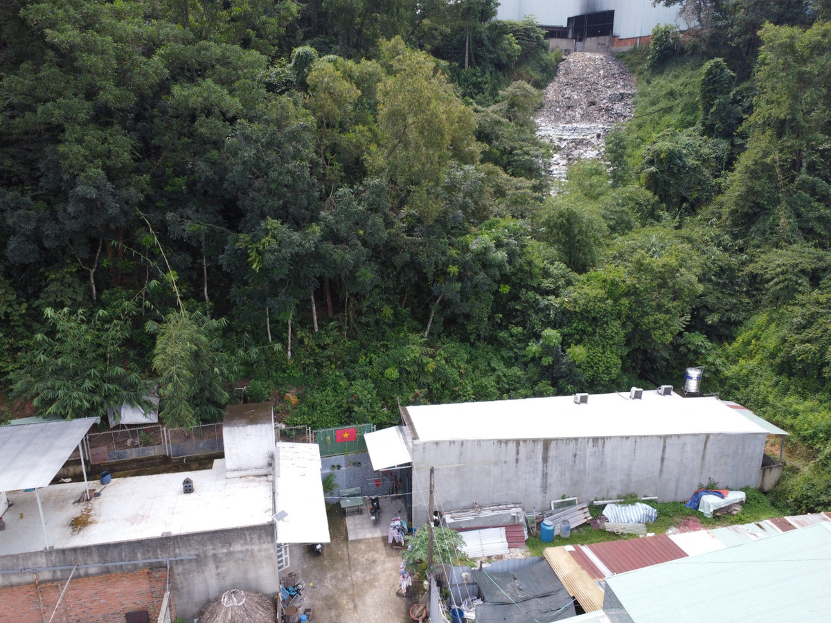 Công ty Đăng Long Đồng Nai ngang nhiên xả thải ra môi trường? - Hình 9 Cong ty Dang Long Dong Nai ngang nhien xa thai ra moi truong?-Hinh-9