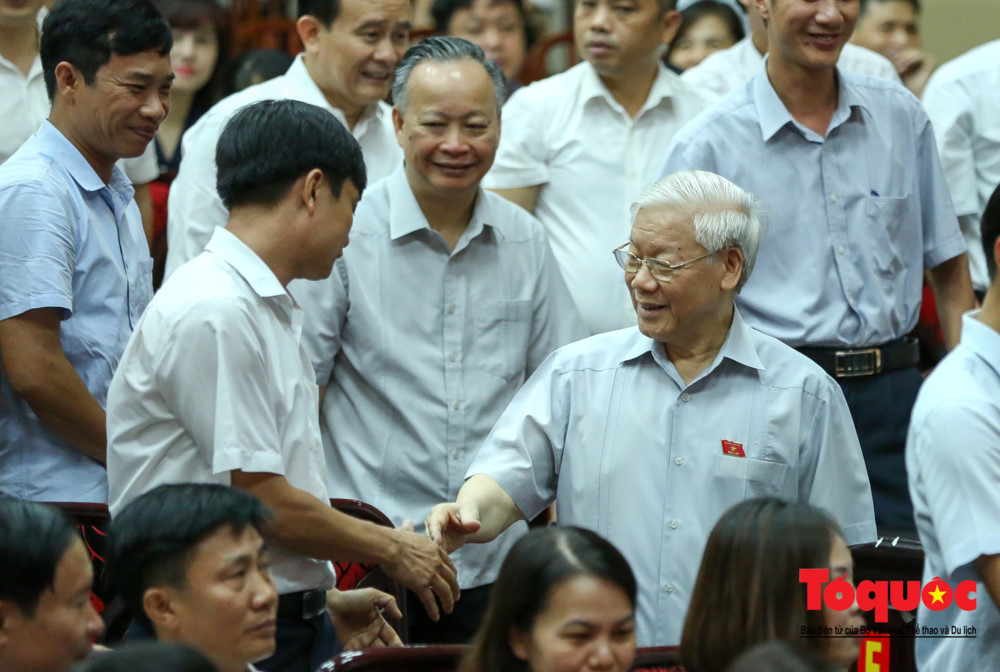 Tổng Bí thư Nguyễn Phú Trọng và các cử tri quận Thanh Xuân, Hà Đông.