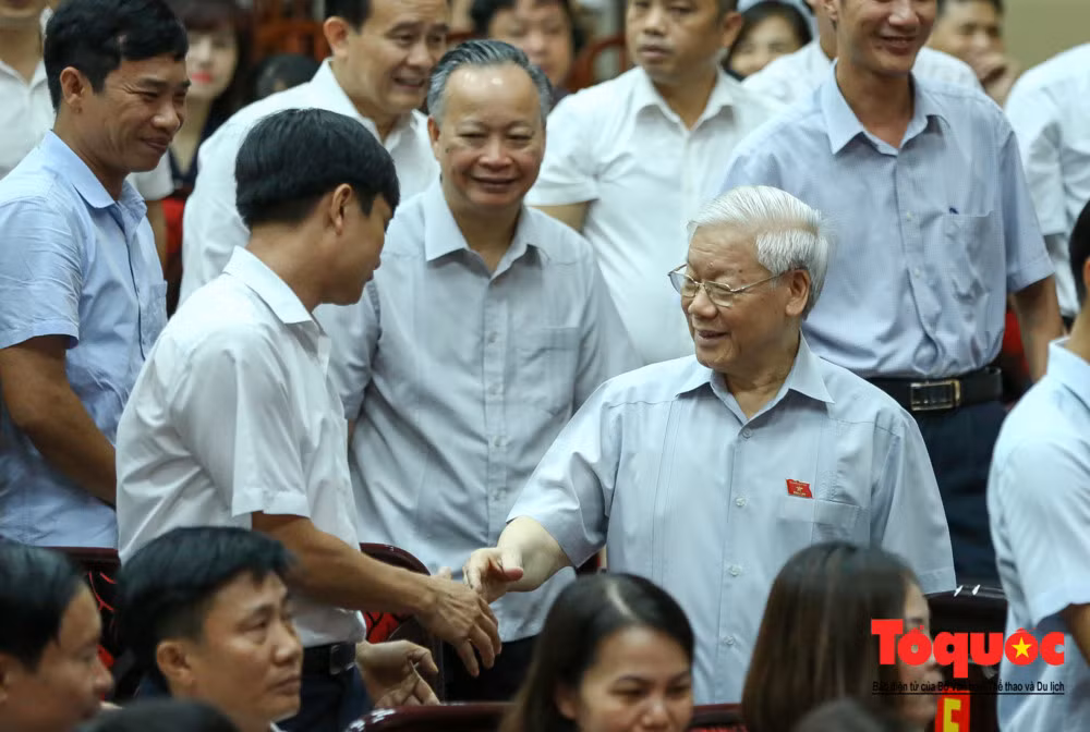 Tổng Bí thư Nguyễn Phú Trọng và các cử tri quận Thanh Xuân, Hà Đông.