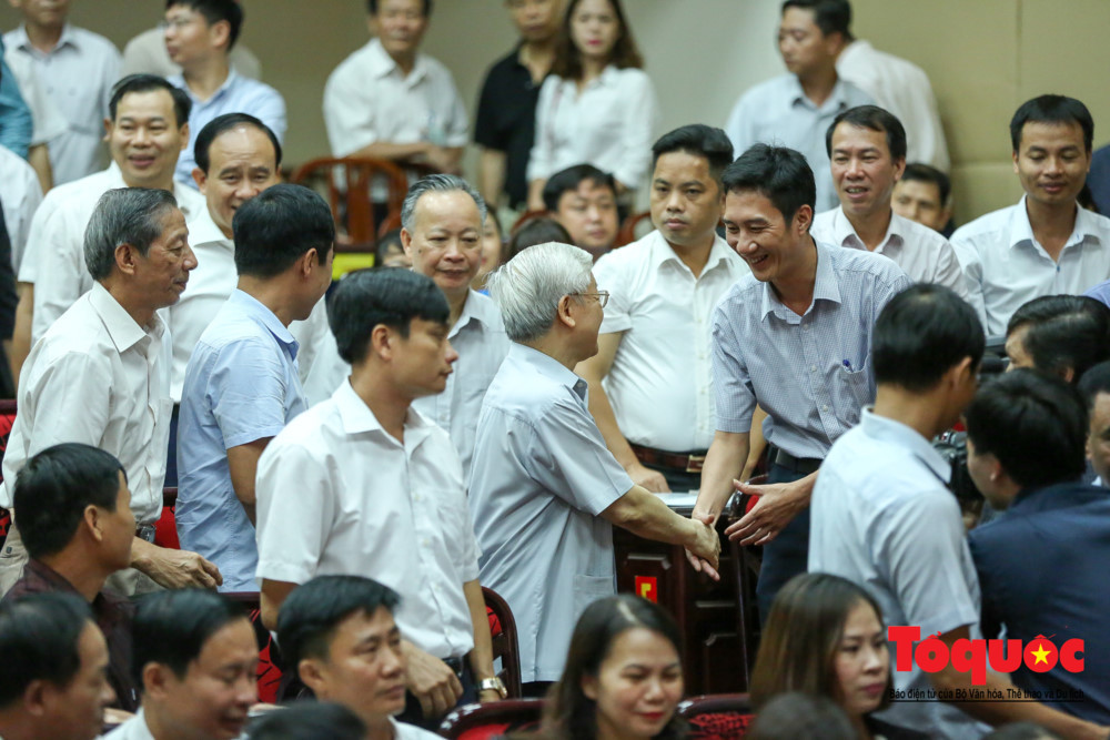 Ngoài ra, tại Kỳ họp thứ 5, Quốc hội đã thông qua Nghị quyết về Chương trình giám sát và thành lập 2 Đoàn giám sát chuyên đề của Quốc hội năm 2019.