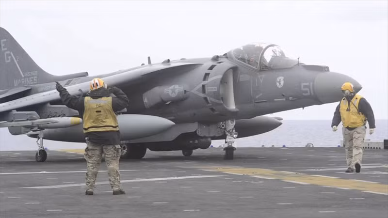 Vũ khí trang bị của USS Bataan gồm: 2 bệ phóng tên lửa phòng không tầm ngắn RIM-116 Rolling Airframe, 2 bệ phóng tên lửa Sea Sparrow, 2 - 3 hệ thống CIWS Phalanx, 3 - 4 pháo tự động 25 mm Mk 38 và 4 súng máy 12,7 mm M2HB.