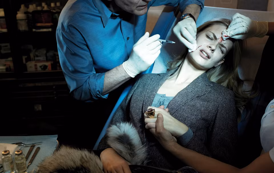 Dù chỉ là bộ ảnh nghệ thuật nhưng tính thực tế của nó lại có tác dụng cảnh báo đến ghê người.