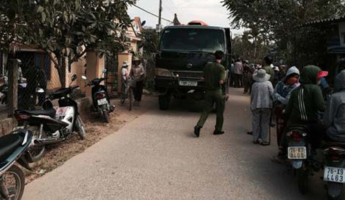 Những vụ tai nạn giao thông thảm khốc tuần qua (18-23/5/2015) - Hình 4 Nhung vu tai nan giao thong tham khoc tuan qua (18-23/5/2015)-Hinh-4