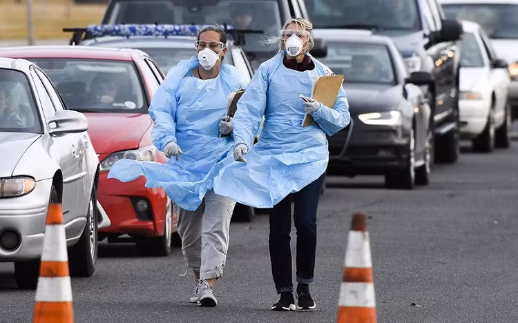 Cap nhat Covid-19: The gioi co them hon 67.000 ca mac moi va 4.656 nguoi tu vong