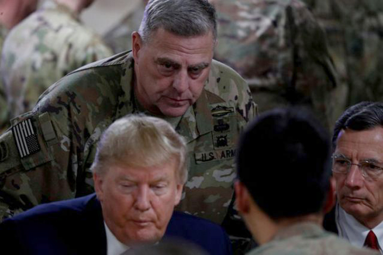 Quan he dan nhat phai giua Tong thong Trump va cac tuong quan doi-Hinh-2