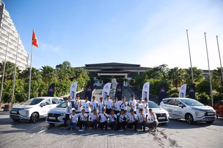 Mitsubishi Xpander va Attrage 