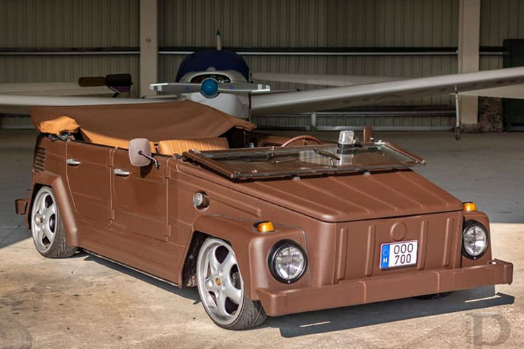 Thuở mới chớm ra mắt, Volkswagen đã xây dựng và phát triển dòng xe này nhằm phục vụ Quân đội Tây Đức và tiếp tục bán chúng với mục đích dân sự trên khắp thế giới, và mẫu xe Volkswagen Type 181 nằm trong số đó.