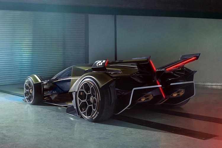 Lamborghini không công bố chi tiết các thông số kỹ thuật của Lambo V12 GT Vision Gran Turismo, tuy nhiên có thể thấy thân xe được sử dụng chủ yếu vật liệu sợi carbon để giảm tối đa khối lượng tổng thể.