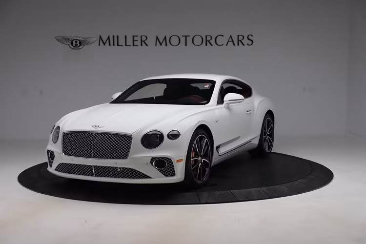 Ngoài các chi tiết kể trên, kiểu dáng thiết kế của Bentley Continental GT V8 gần như xe vẫn giống phiên bản GT W12.