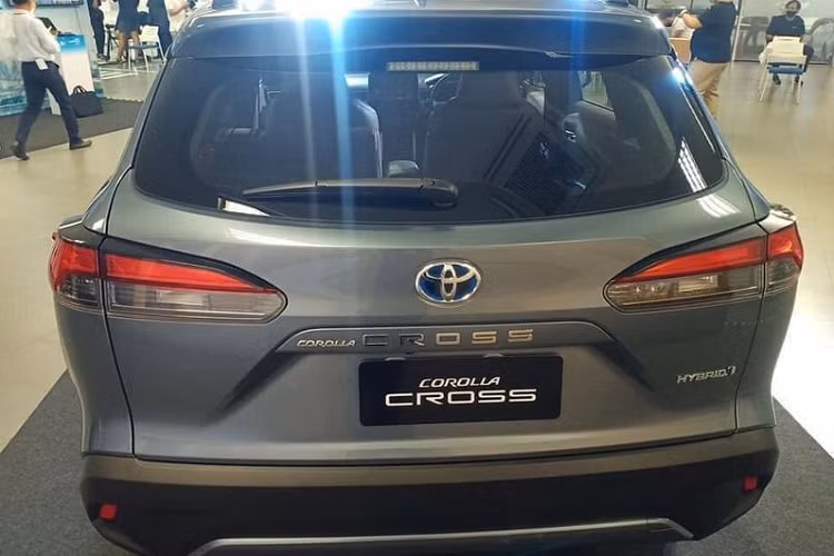 Chiếc SUV cỡ trung được trang bị hệ thống treo trước độc lập MacPherson, trong khi phía sau xe sử dụng hệ thống treo dạng thanh xoắn, mang đến cho xe vận hành linh hoạt và cảm giác lái chắc chắn.