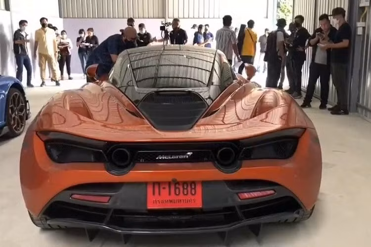 Ước tính các nhà giàu Thái Lan hiện sở hữu trên 8 chiếc siêu xe Lamborghini Aventador SVJ bao gồm bản Coupe và mui trần. Mẫu siêu xe phiên bản giới hạn Lamborghini Aventador SVJ vẫn được trang bị khối động cơ V12, hút khí tự nhiên, dung tích 6.5 lít quen thuộc trên những chiếc Aventador LP700-4 rất được ưa chuộng tại thị trường Việt Nam.