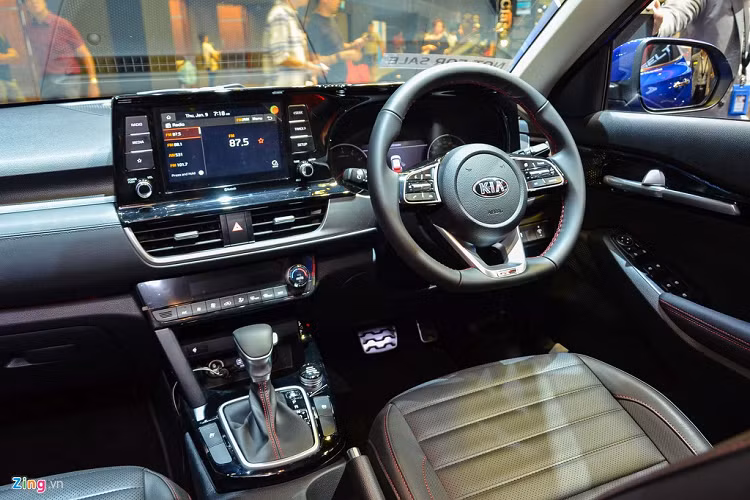 Bộ mâm hợp kim 5 chấu hình chữ Y là điểm nhấn bên ngoài của Seltos.