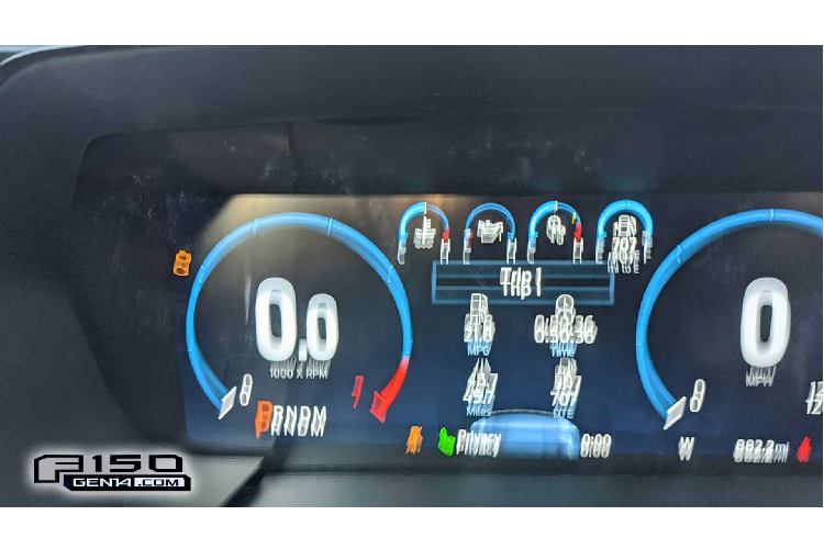 Tuy nhiên, nhiều nhận định cho rằng đây mới là bản prototype nên Ford chưa nâng cấp lên Sync 3. Khi ra mắt chính thức, có thể chắc chắn là F-150 2021 thế hệ mới sẽ sử dụng Sync 4.