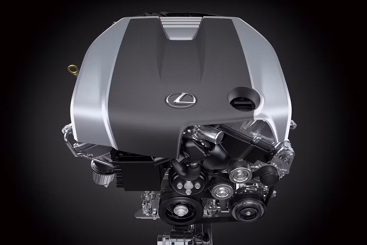 Bên dưới nắp ca-pô, động cơ của IS 2021 không thay đổi so với đời trước. IS 300 sở hữu động cơ tăng áp 4 xy-lanh 2.0L, sản sinh công suất 242 mã lực tại 5.200-5.800 vòng/phút, mô-men xoắn 350 Nm tại 1.650-4.000 vòng/phút. Bản IS 350 sử dụng động cơ V6 3.5L, sản sinh công suất 314 mã lực tại 6.600 vòng/phút và mô-men xoắn 380 Nm tại 4.800 vòng/phút. Cả 2 phiên bản đều đi kèm hộp số tự động 8 cấp và hệ dẫn động cầu sau.