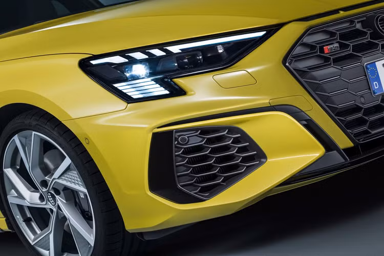 Chương trình quảng bá trước khi bán ra sẽ được hãng bắt đầu ngay trong tháng này trong khi những chiếc Audi S3 Sportback và S3 Sedan mới sẽ đến tay khách hàng vào đầu tháng 10.