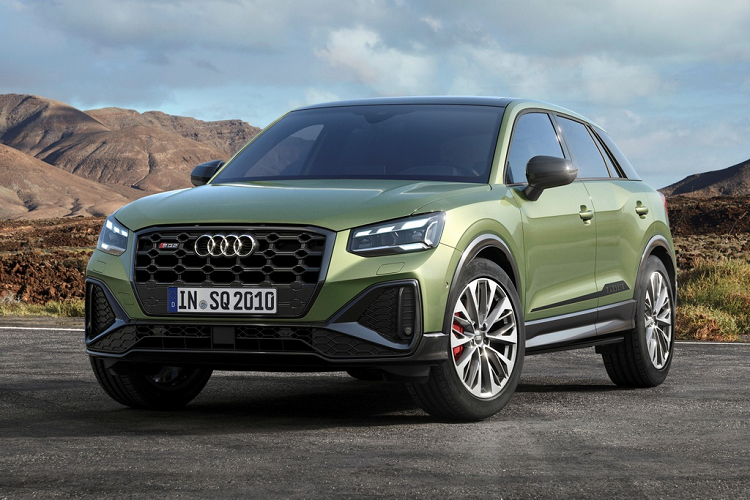 Audi vừa giới thiệu bản nâng cấp cho SQ2 - biến thể hiệu năng cao của mẫu SUV đô thị Audi Q2. Giá xe Audi SQ2 2021 khởi điểm 45.700 euro (54.123 USD) tại Đức và 38.700 bảng (51.000 USD) tại Anh quốc. Xe sẽ được giao đến khách hàng châu Âu vào đầu năm sau, trong khi đó thông tin về các thị trường khác hiện chưa được Audi xác nhận. Audi SQ2 là đối thủ của Mercedes-AMG GLA 45 và BMW X3 M35i.