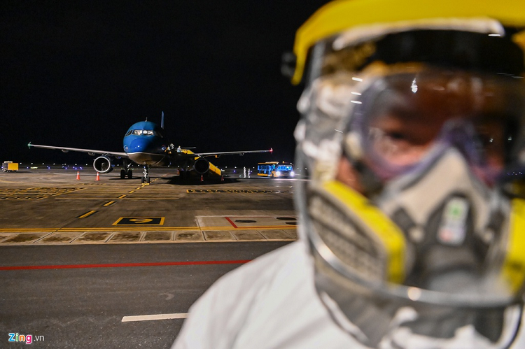 Tam dung nhap canh voi nguoi den tu vung dich cua Han Quoc-Hinh-2