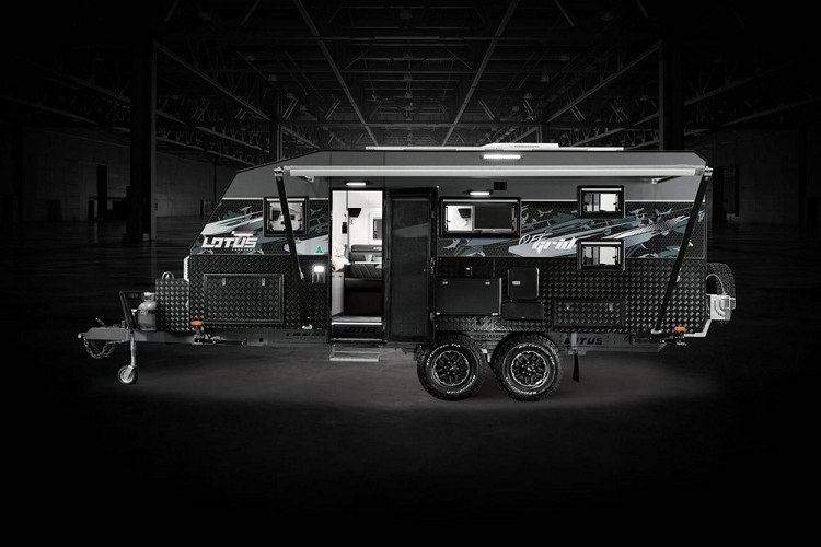 Sử dụng kỳ nghỉ cuối tuần cho một chuyến đi cắm trại xa nhà, tránh xa cuộc sống đô thị là sở thích và niềm vui của nhiều người và mẫu xe này được xem là rất hợp lý. Đáng chú ý là giá xe Lotus Caravans Off Grid 2020 khởi điểm chỉ từ khoảng 50.000 USD (khoảng 1,15 tỷ đồng).