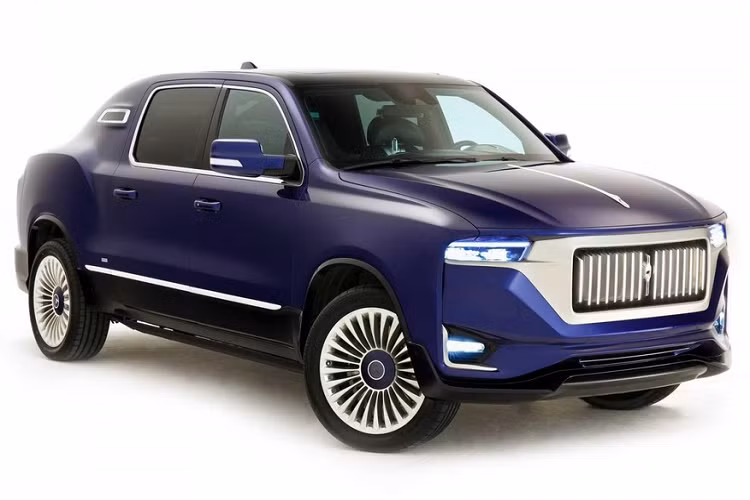 Một trong những mẫu xe ra mắt bắt ngờ nhất trong năm 2020 chính là Aznom Palladium 2021 mới. Nó là một mẫu xe hạng sang của Ý cạnh tranh Rolls-Royce được chế tạo dựa trên một chiếc bán tải Mỹ - một sự kết hợp kỳ lạ tạo nên một chiếc “hyper-limousine” cực hiếm với động cơ V8 dung tích 5.7 lít.