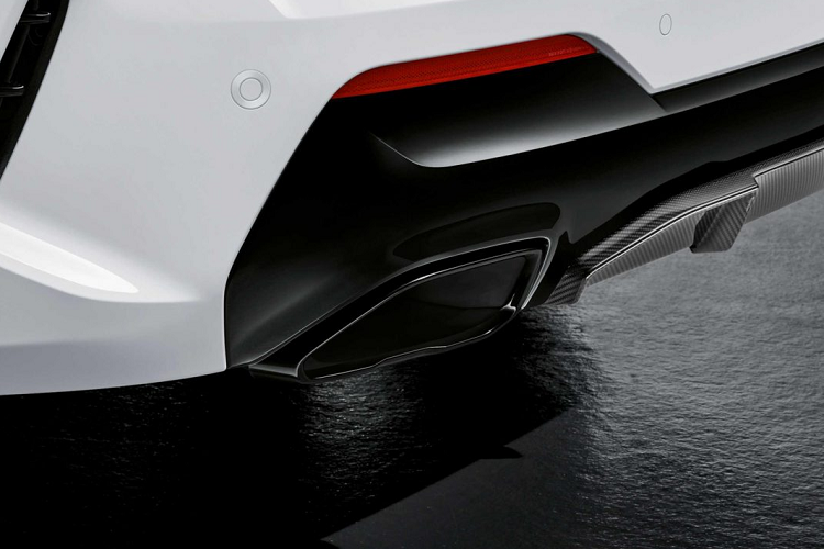 Chiếc coupe thể thao này tiêu thụ nhiên liệu trên dưới 7 lít ở điều kiện đường hỗn hợp và đạt chuẩn khí thải Euro 6d.