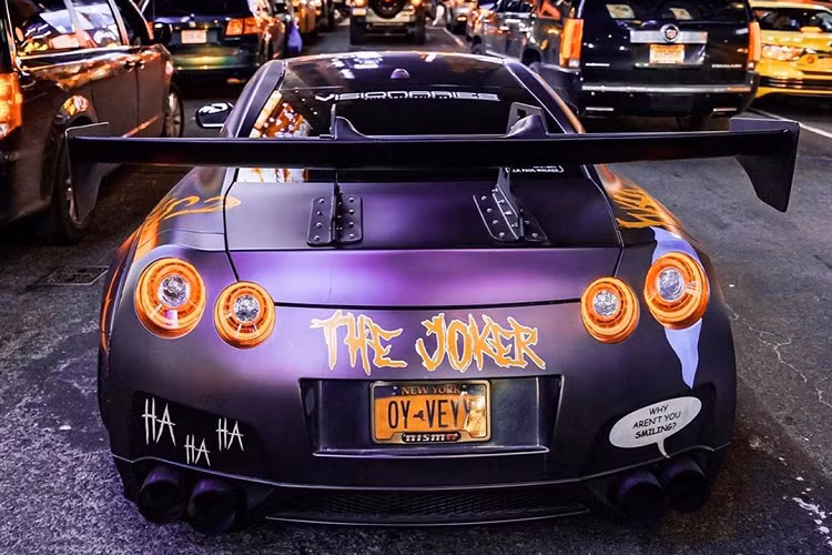 Chiếc siêu xe mất 3,5s để tăng tốc từ 0 - 100km/h.