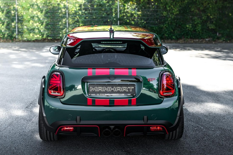 Manhart chưa công bố con số hiệu suất chi tiết và mức giá xe Mini John Cooper Works GP3 F350 sau khi độ. nhưng mẫu xe gốc cần 5,2 giây để gia tốc từ 0-100 km/h và đạt tốc độ tối đa 265 km/h. Với sức mạnh mới, ta có thể giả định rằng bản xe độ này sẽ nhanh hơn thế.