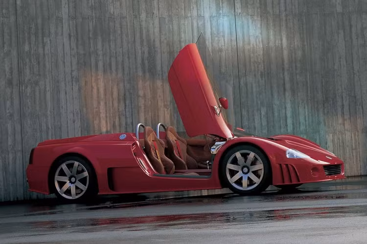 Khác với W12 Syncro, Volkswagen W12 Roadster sử dụng hệ dẫn động cầu sau thay vì hệ dẫn động AWD. Trong khi đó, động cơ W12 được giữ nguyên dung tích và sức mạnh.