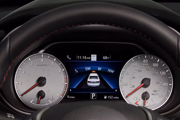 Cung cấp sức mạnh cho Maxima 2021 vẫn là động cơ V6 3.5L, sản sinh công suất 300 mã lực và mô-men xoắn 353 Nm. Động cơ đi kèm hệ dẫn động cầu trước và hộp số vô cấp Xtronic CVT.