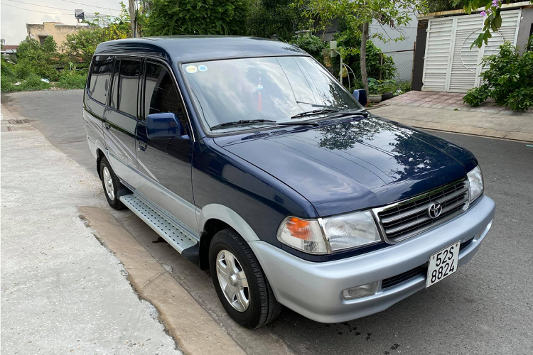 Được biết, chiếc Toyota Zace đời 2000 đã lăn bánh 17.000 km này đã nhanh chóng có chủ mới sau khi được “khoe” hình ảnh trên mạng xã hội.