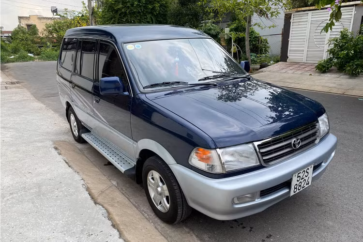 Được biết, chiếc Toyota Zace đời 2000 đã lăn bánh 17.000 km này đã nhanh chóng có chủ mới sau khi được “khoe” hình ảnh trên mạng xã hội.