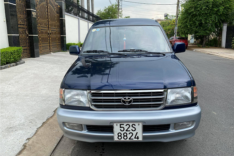 Nhiều người cho rằng Toyota Zace rất bền bỉ nhưng thật ra xe không có gì để hư, xe trang bị những tính năng rất cơ bản với một cụm động cơ đơn giản, dễ sửa chữa và bảo trì, phụ tùng thay thế cũng sẵn có hoặc dễ dàng độ chế.