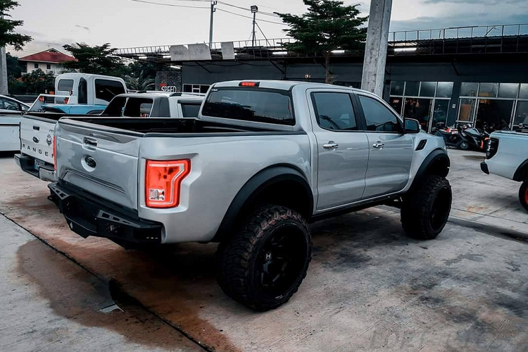 TTN Hypersport không tiết lộ chi phí cho một bản độ siêu bán tải F-150 Raptor hoàn chỉnh. Tuy nhiên, các sản phẩm của nhóm đều được đánh giá cao.